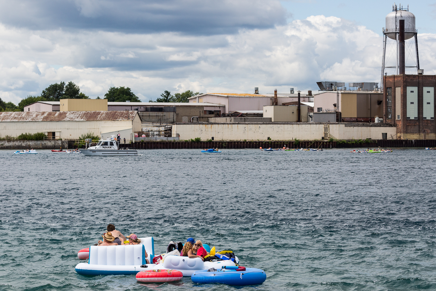 Floating on the Canadian side ... 