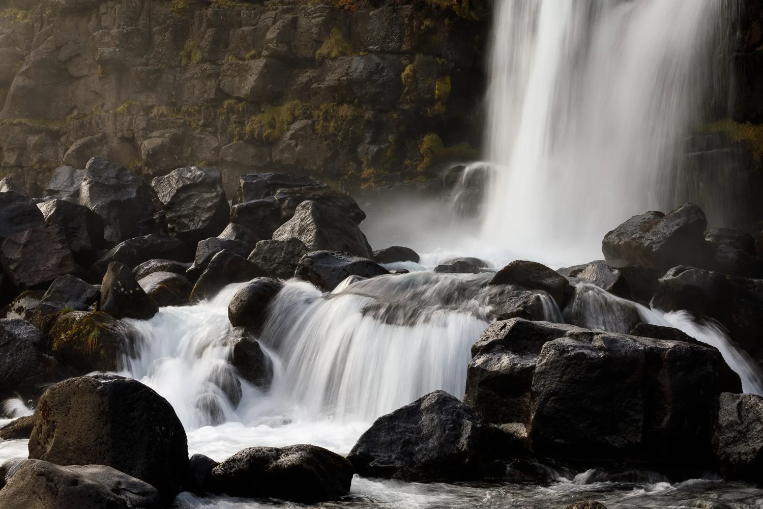 70 mm, 1/8 sec @ F16, ISO100