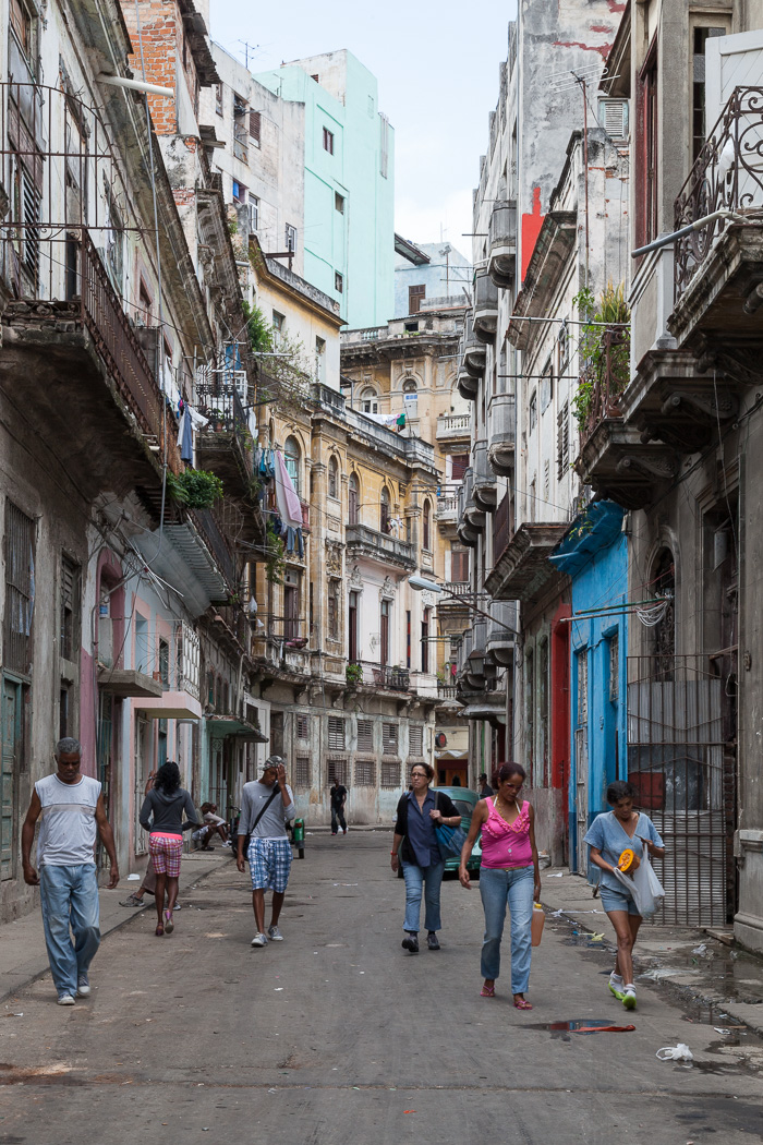 Street Scene in Old Havana