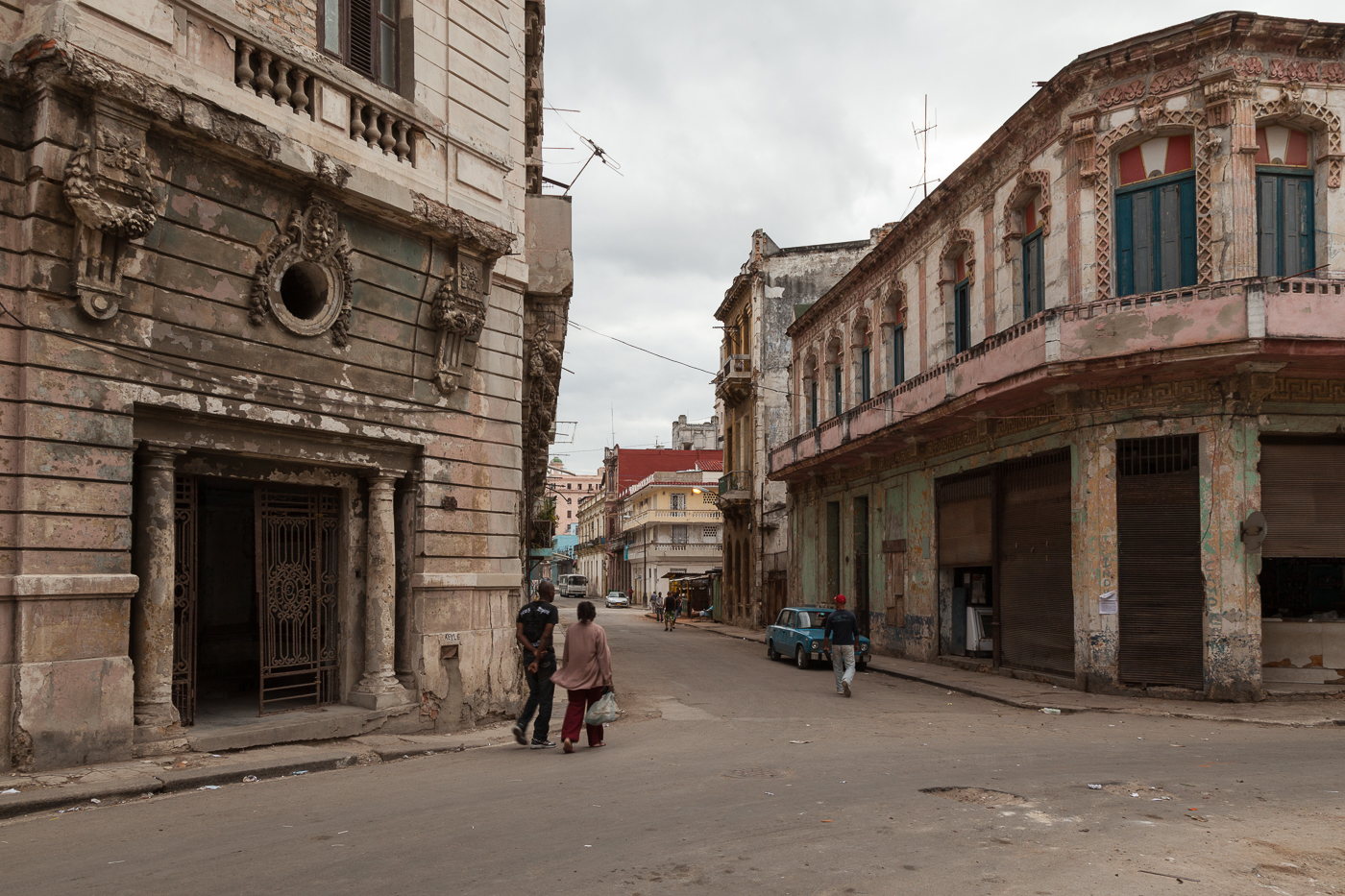 Street Scene in Old Havana