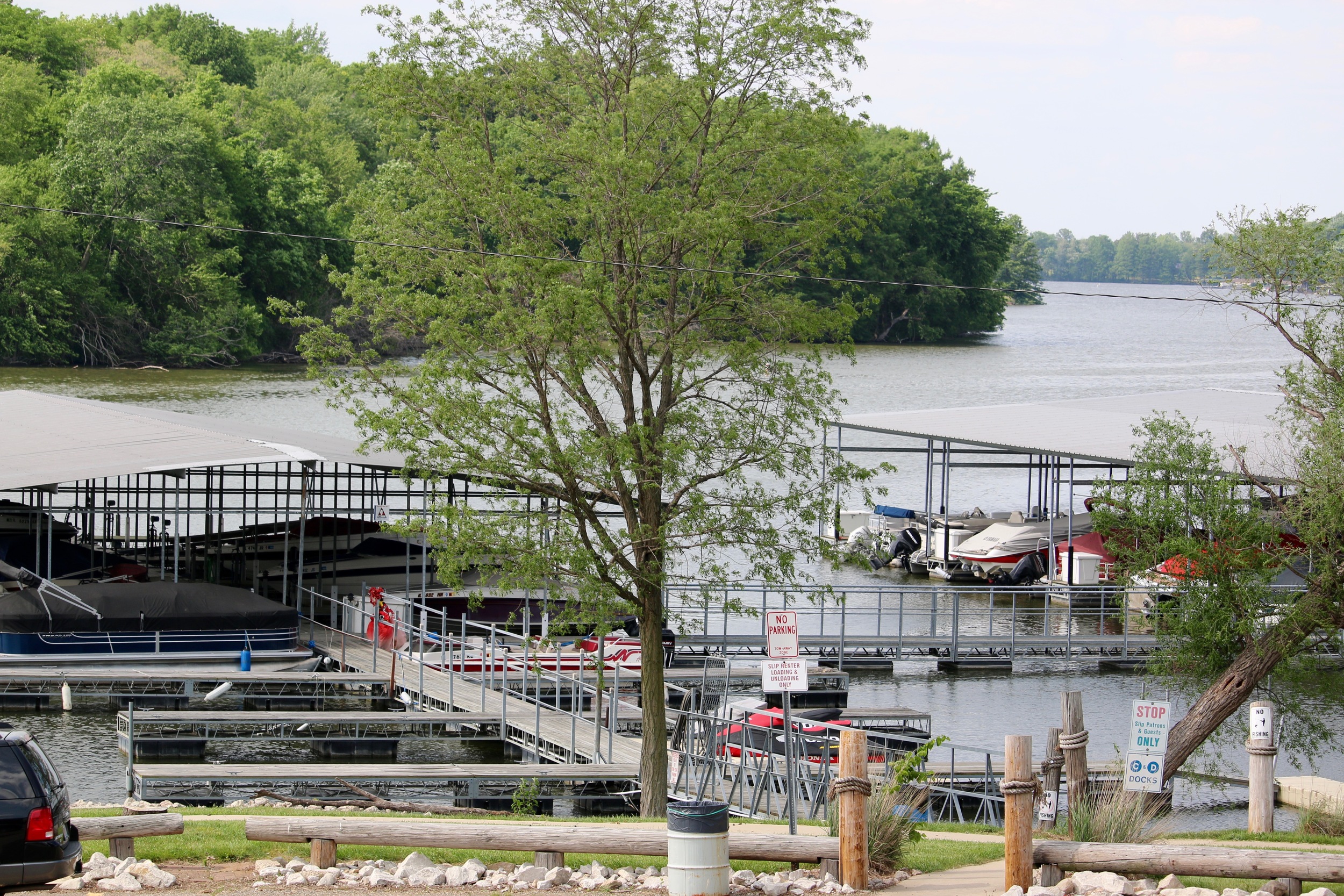 Lake Springfield Marina