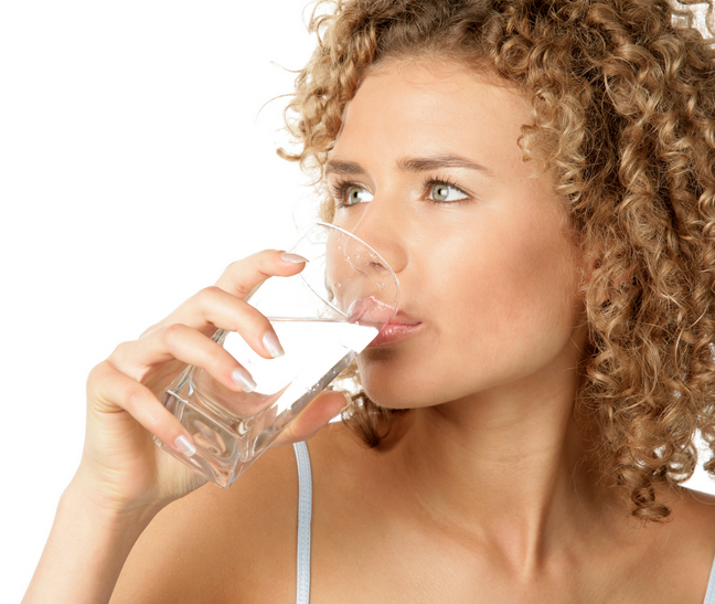 cedrapharmacy_drinkwater_blog.jpg