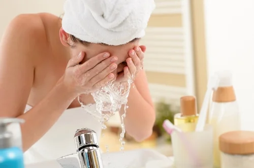 cedrapharmacy_washface_blog.jpg