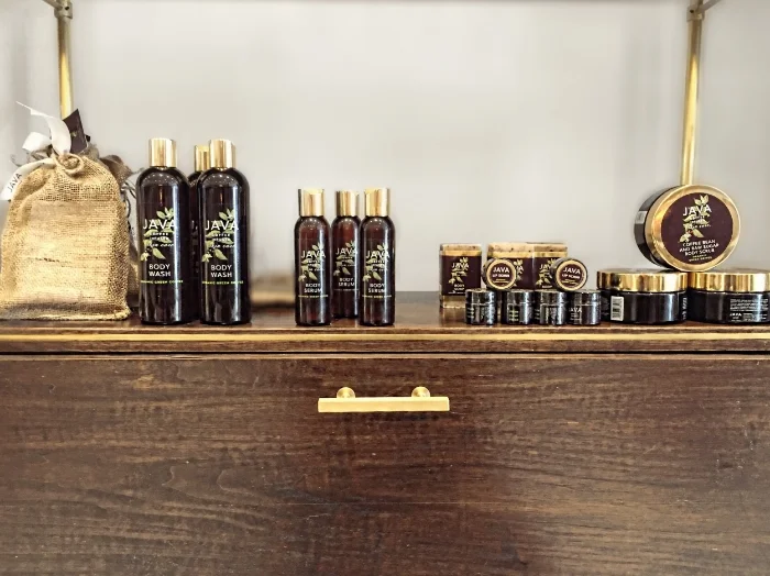 Discovery Kit, Body Wash, Body Serum, Lip Scrub, Bar Soap, Body Scrub 