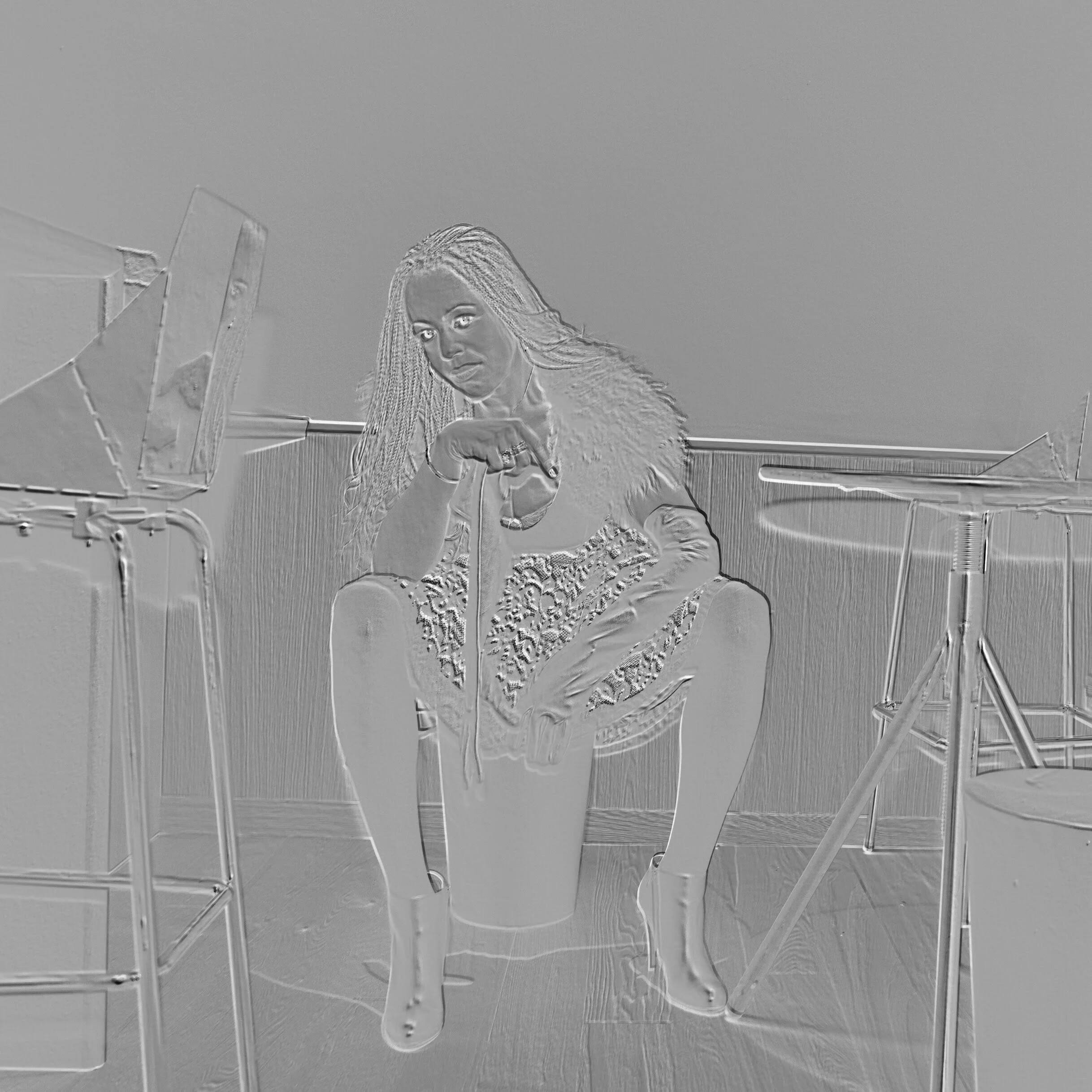 samiya bashir home bar stance in silver.JPG