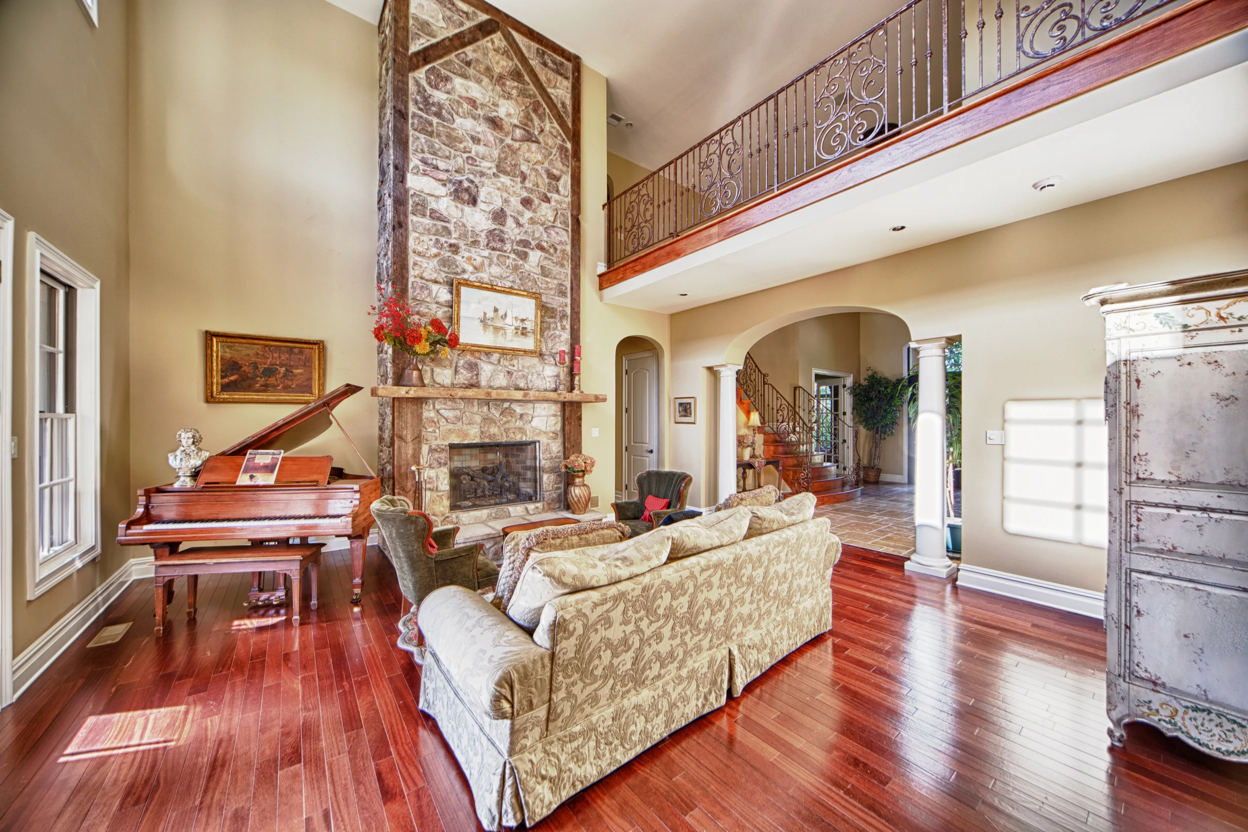 Lori Court 178_HDR.jpg
