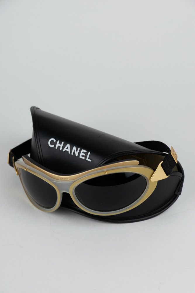 Chanel Ski Goggles — BLOGGER ARMOIRE