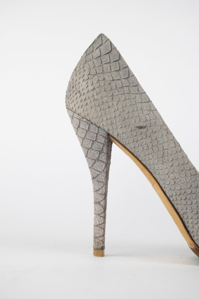 How to Style Snakeskin Shoes – 10+ Looks to Try – Shop the Mint