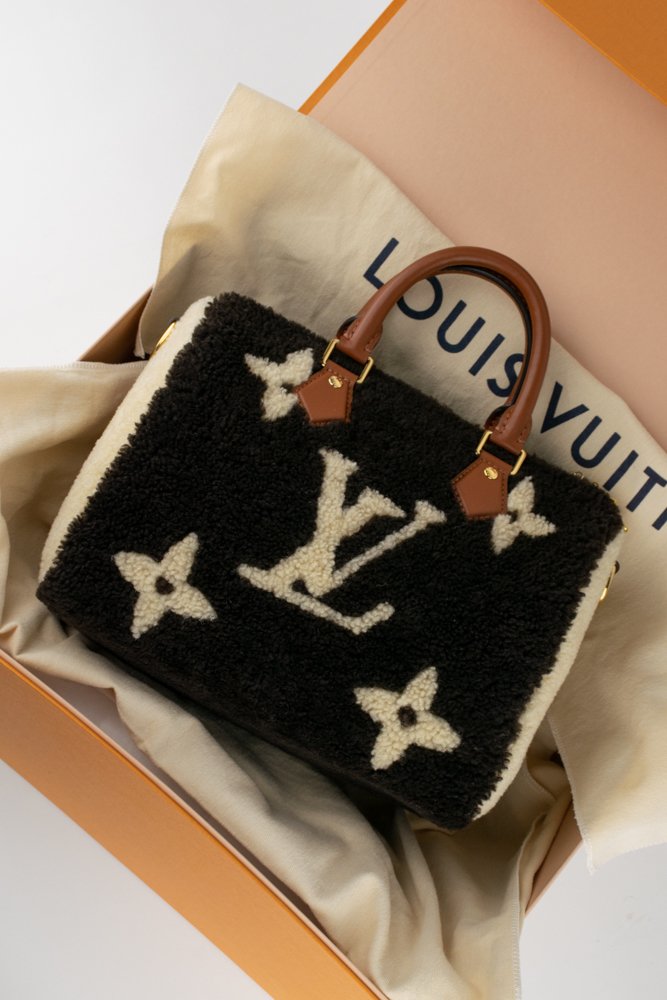Louis Vuitton Speedy Bandouliere Monogram Teddy Fleece 25 w/ Tags