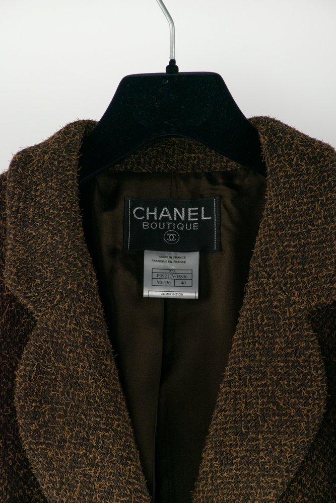 Chanel Boutique 97A Tweed Blazer — BLOGGER ARMOIRE