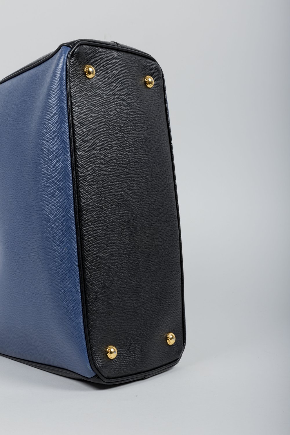 Prada Galleria Lux Saffiano Bicolor Bag — BLOGGER ARMOIRE