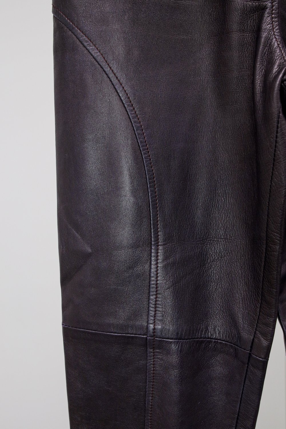 Gucci 90s Tom Ford Era Aubergine Leather Pants — BLOGGER ARMOIRE