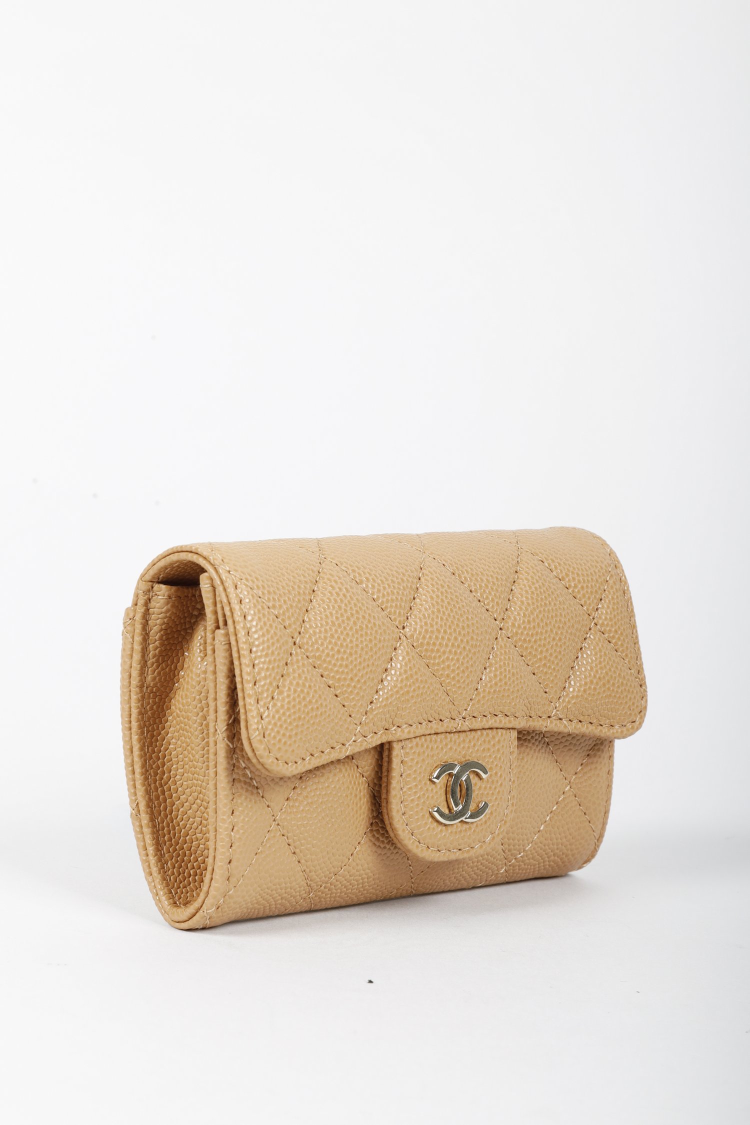 Chanel Classic Flap Beige Caviar Card Holder — BLOGGER ARMOIRE