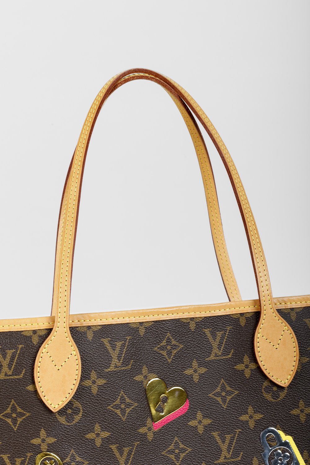 Louis Vuitton 2019 Limited Edition Love Lock Neverfull MM — BLOGGER ARMOIRE