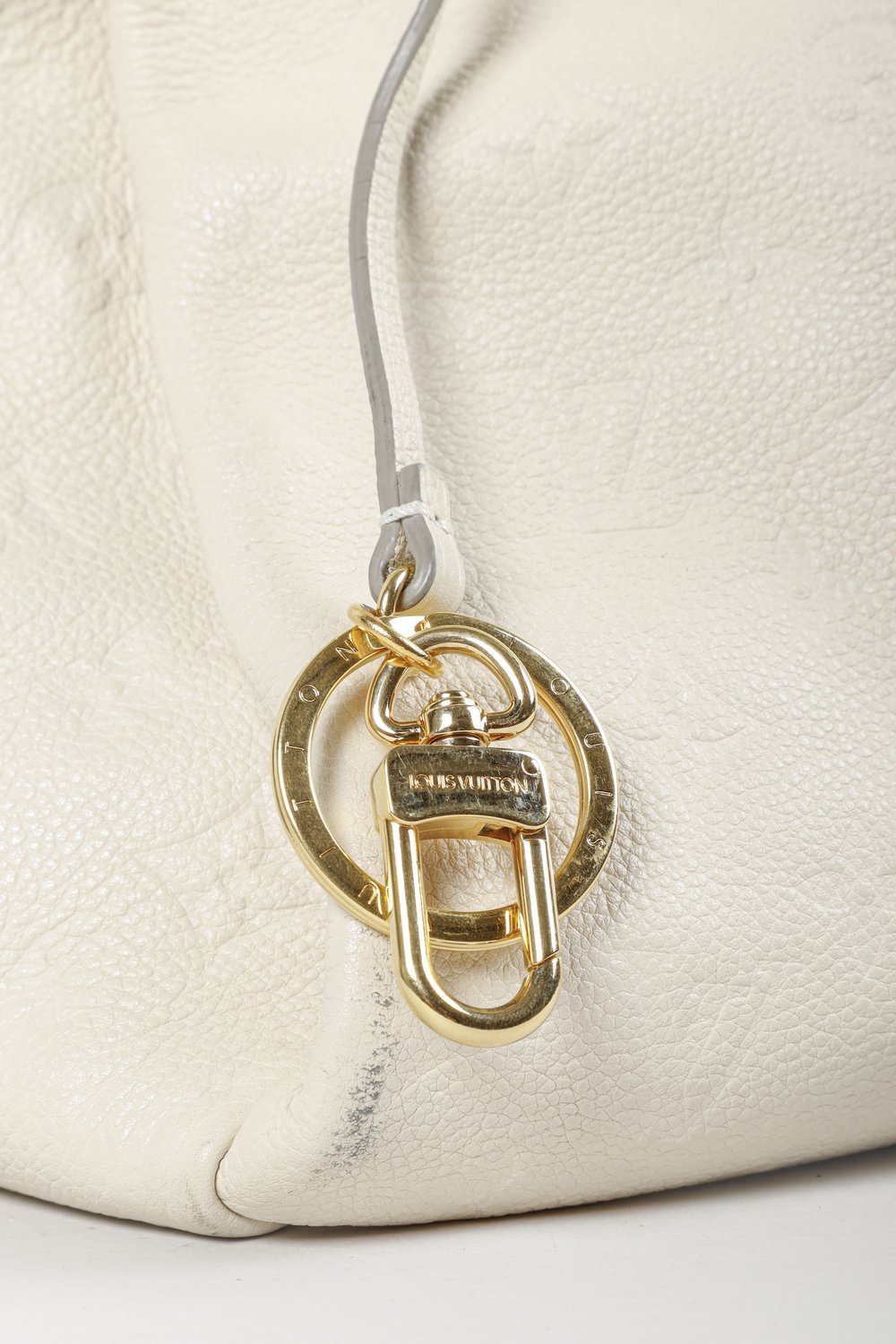Louis Vuitton White Monogram Empreinte Artsy MM Leather ref.433740