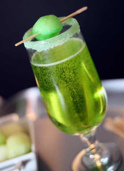 signature-wedding-cocktail-sparkling-shamrock.jpg