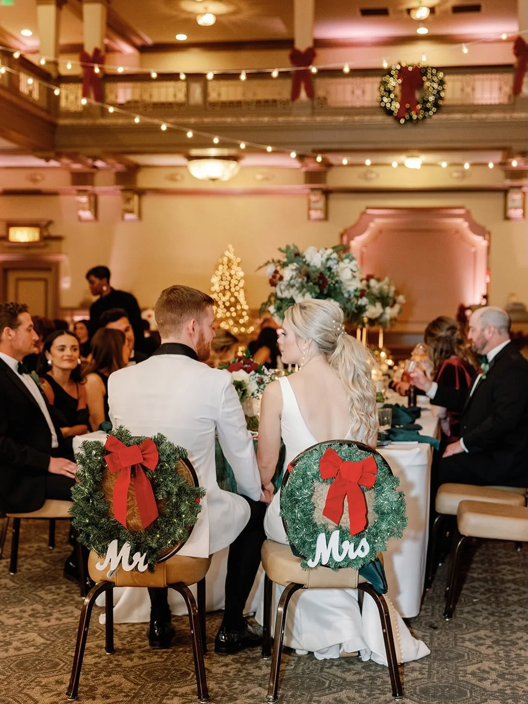 Who doesn&rsquo;t love a holiday wedding???

One more sleep!!! We&rsquo;re hoping everyone is having a wonderful holiday with those they love ❤️