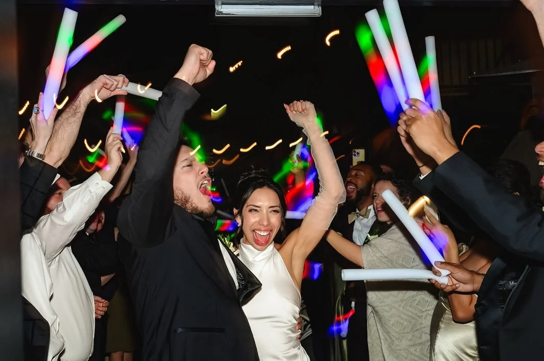 How we feel about new years wedding vibes! 🥂🍻✨

#newyear #newyearweddings #weddingplanner #weddingplanning #virginiaweddings