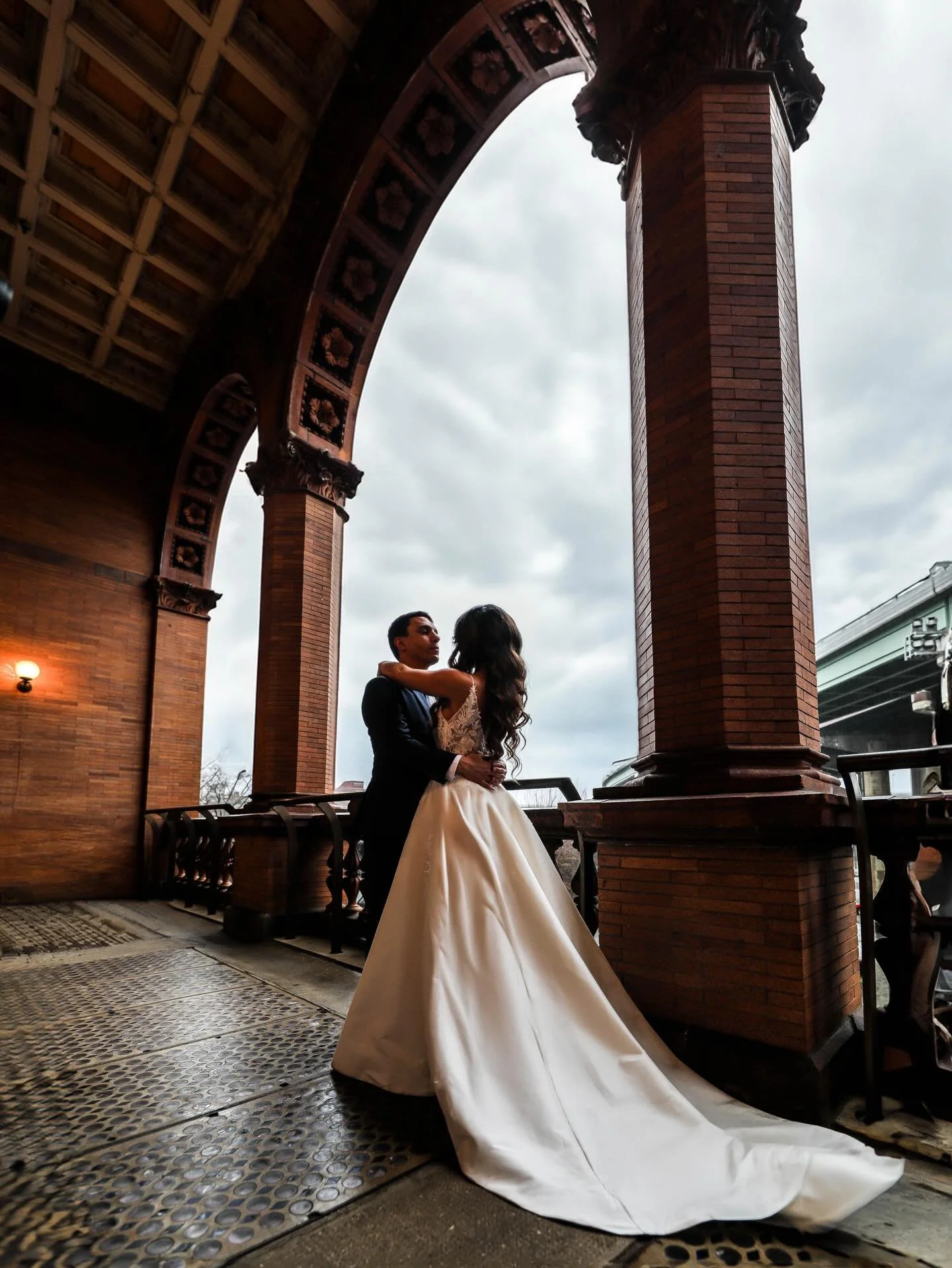 TGIF 🥂✨
May your Friday be as fun, joyful, and full of good vibes as this reception. 💃🕺