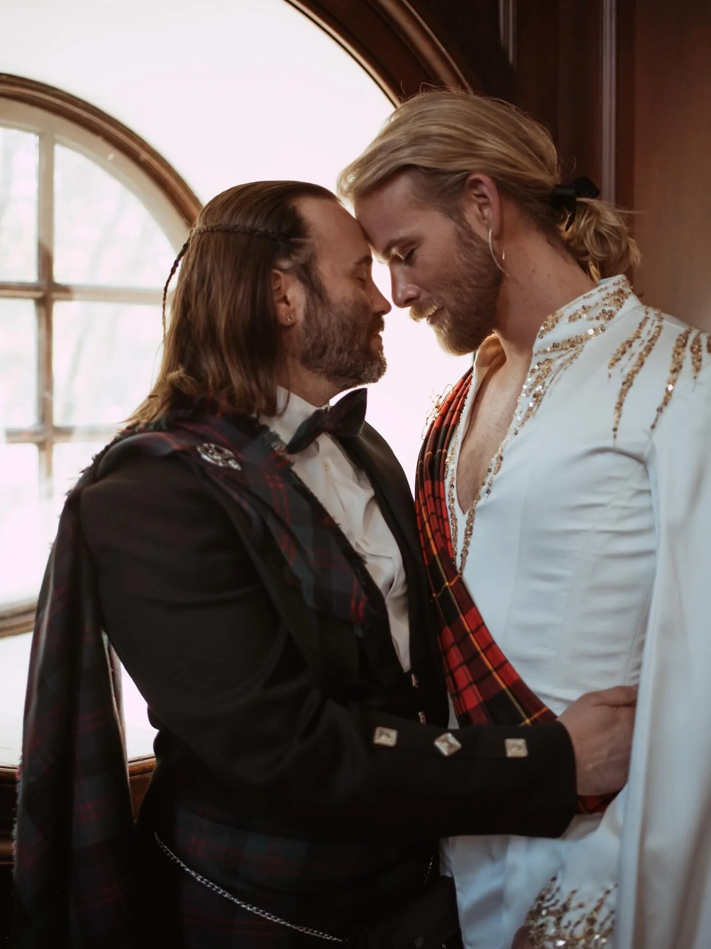 It&rsquo;s just always a good idea to reminisce on this day with these two!!! Such a stunning wedding to be a part of. 🤍

#illuminationevents #couples #goals❤️ #winerywedding