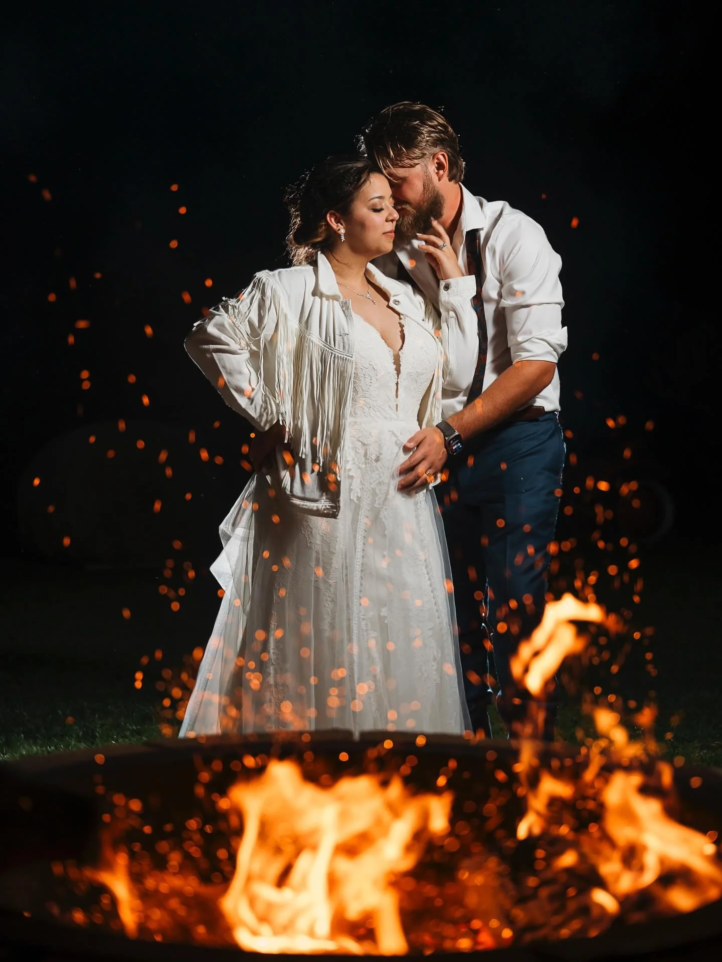 Hope everyone is staying as warm as these two.. 🔥🔥

But really, stay safe on the roads!! 

#couplegoals #illuminationevents #weddingplanner