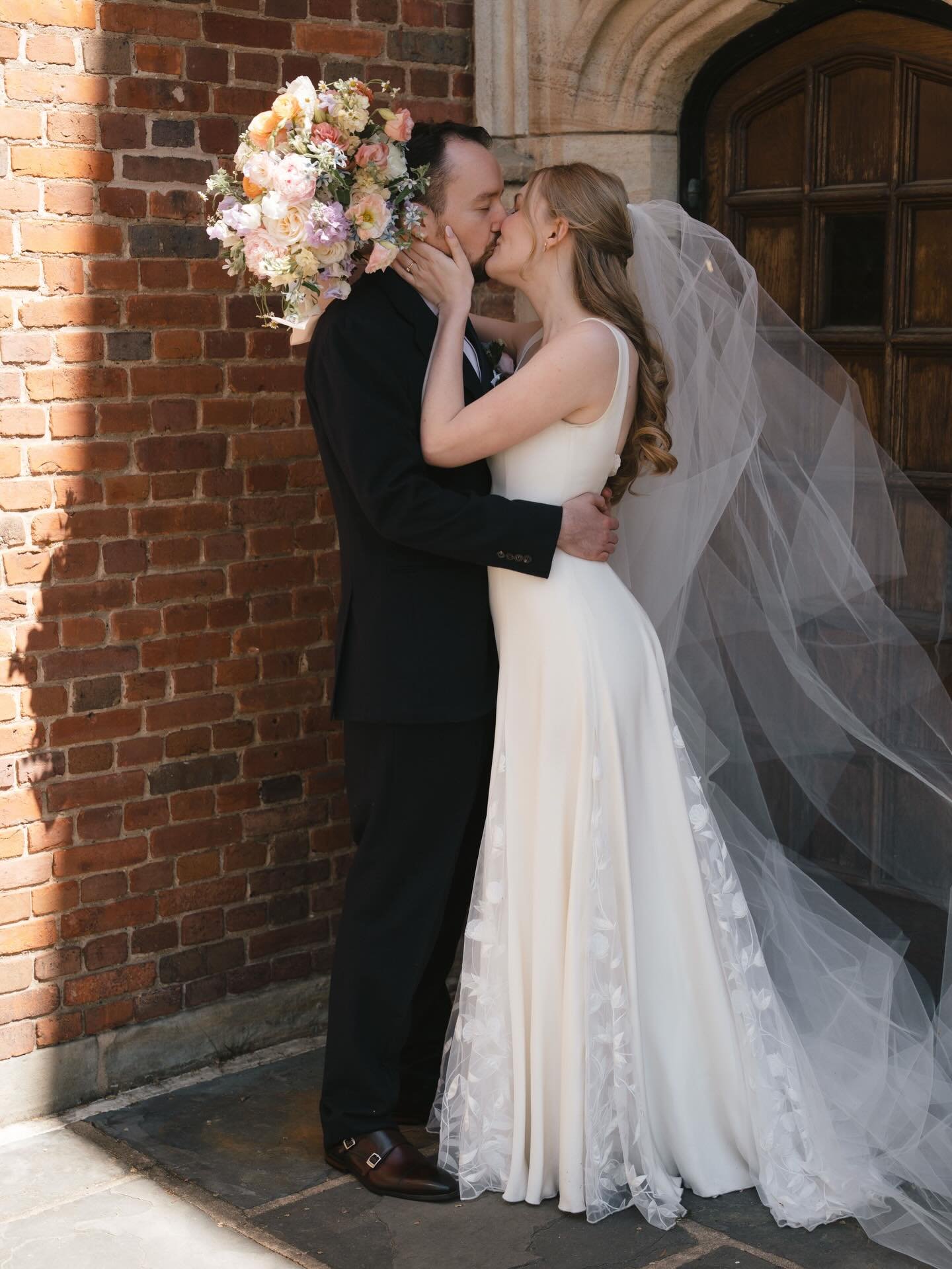 Vivian &amp; Robert&rsquo;s wedding at The Common House on 3/29 a beautiful and successful event! Congrats to our couple!! 💚💚

#illuminationevents #weddingplanner #rvaweddings #rvawedding #wedding