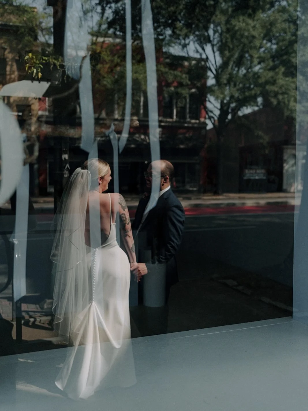 Three years ago, Jamie &amp; Eli said &ldquo;I do&rdquo; surrounded by their favorite people, with a beautiful ceremony at the Quirk and a celebration to remember at Havana 59. 🤍
Watching couples reach milestones like this is one of the sweetest par