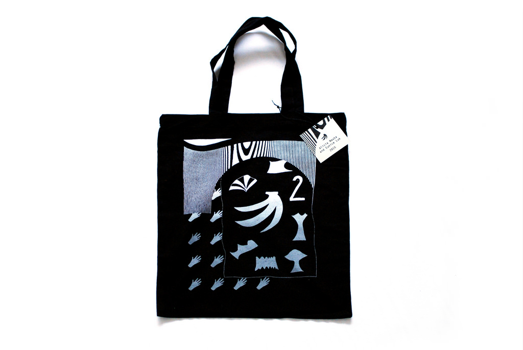  Under the boardwalk  Eunice Luk and Alicia Nauta  Screenprint on canvas tote bag  2015 