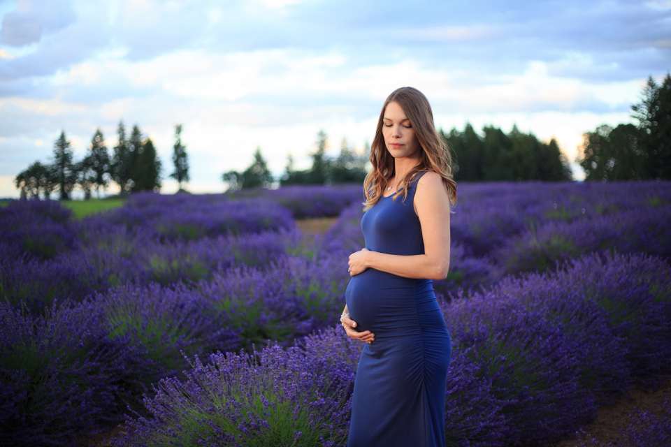 Maternity Photographer Portland Oregon 10