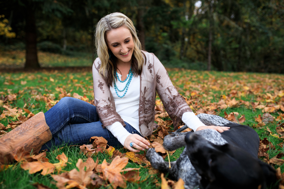 portland-family-photographer-rachel-and-dad-clackamas-river-farm-8.jpg