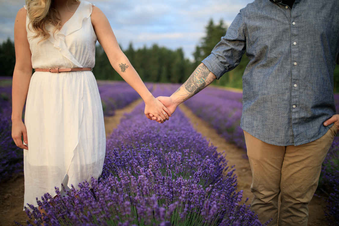 portland-engagement-photographer-the-oregon-lavender-farm-sondra-austin-7.jpg