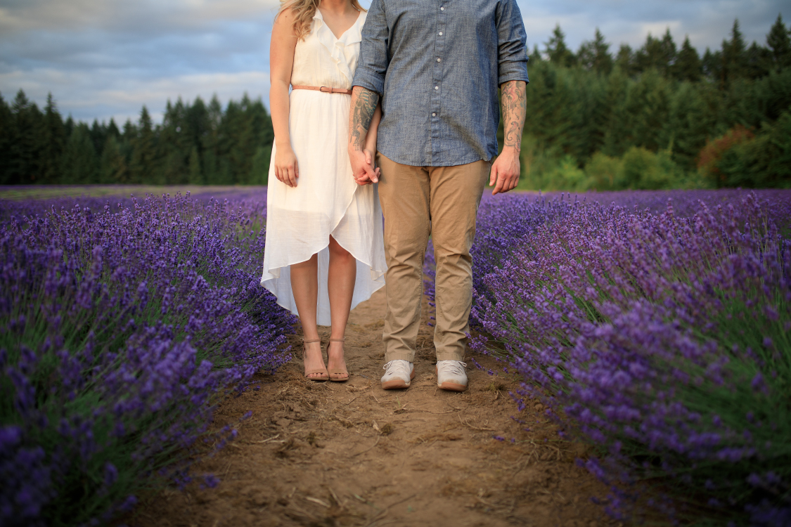 portland-engagement-photographer-the-oregon-lavender-farm-sondra-austin-11.jpg