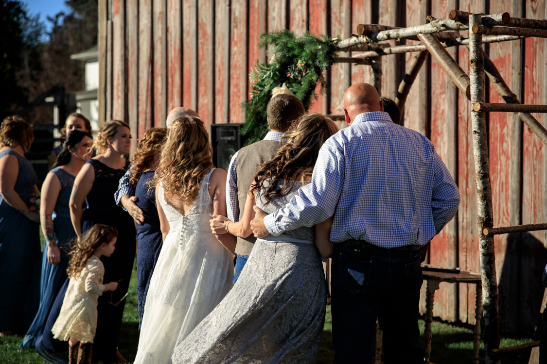 sandy-oregon-wedding-photographer-the-inn-at-avonlea-ashlee-seth-21.jpg