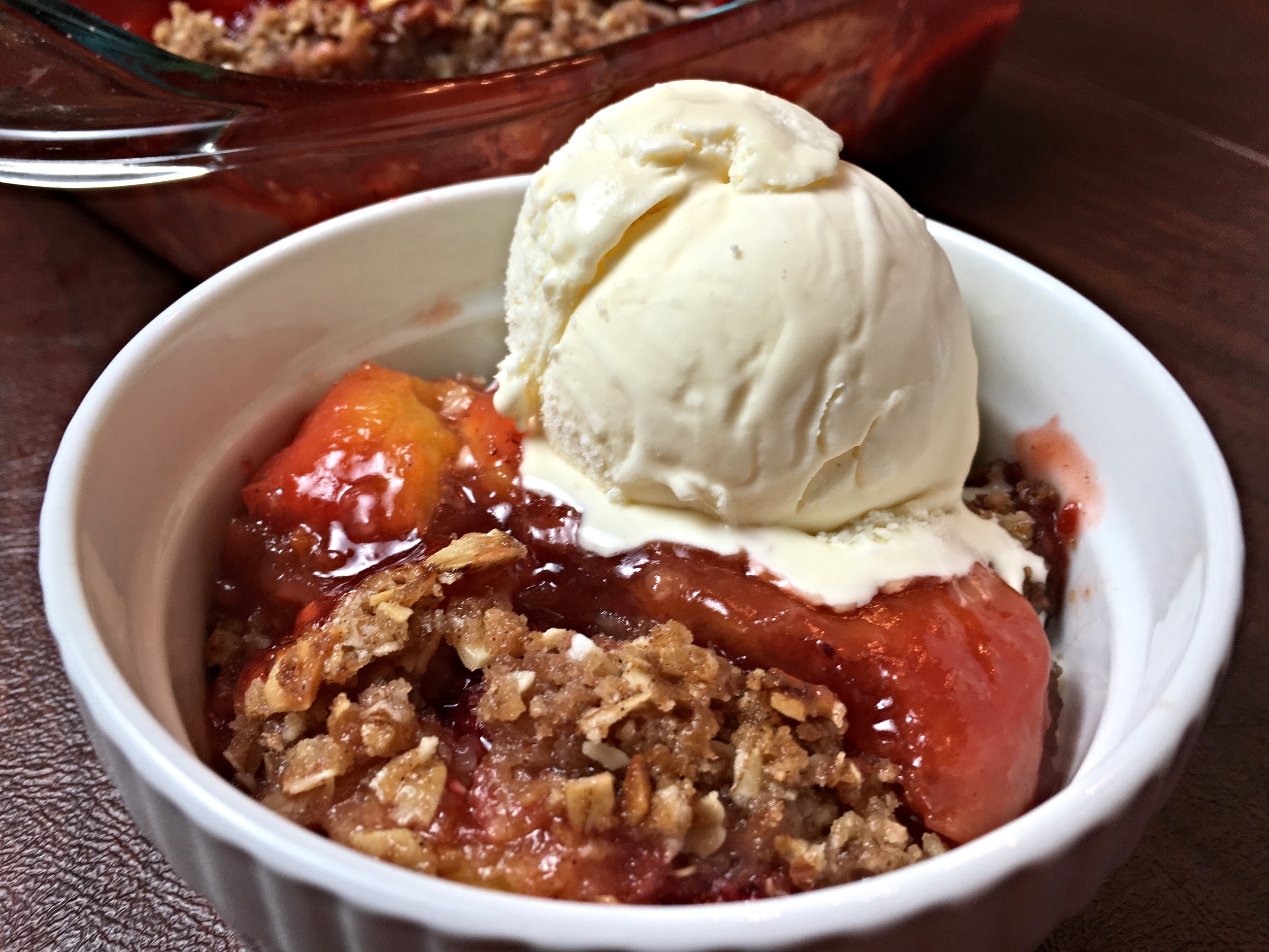 Peach Strawberry Crumble