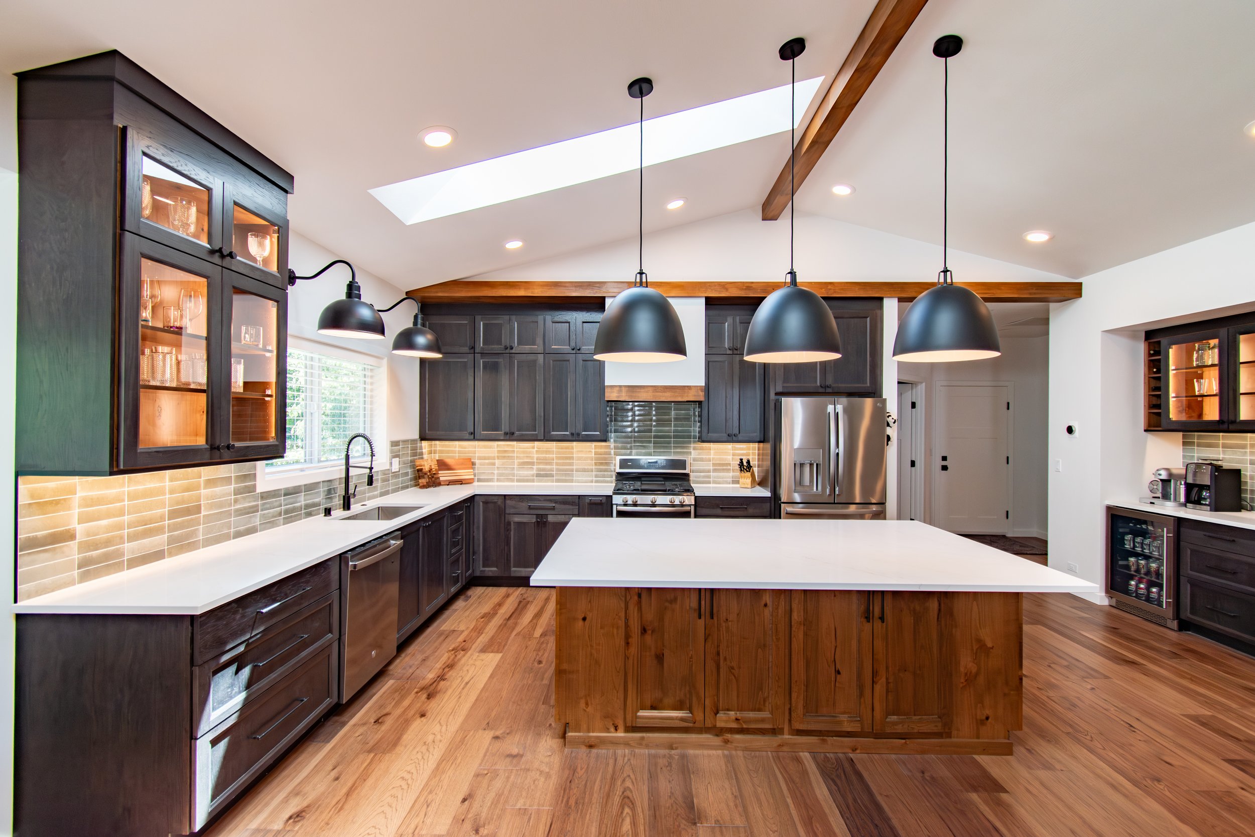 Island vs. Peninsula: The Architecture of Your Kitchen Flow