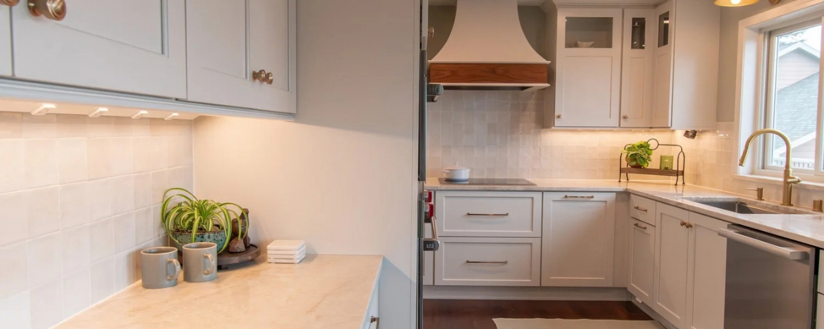 elevated white kitchen space in bremerton, washington