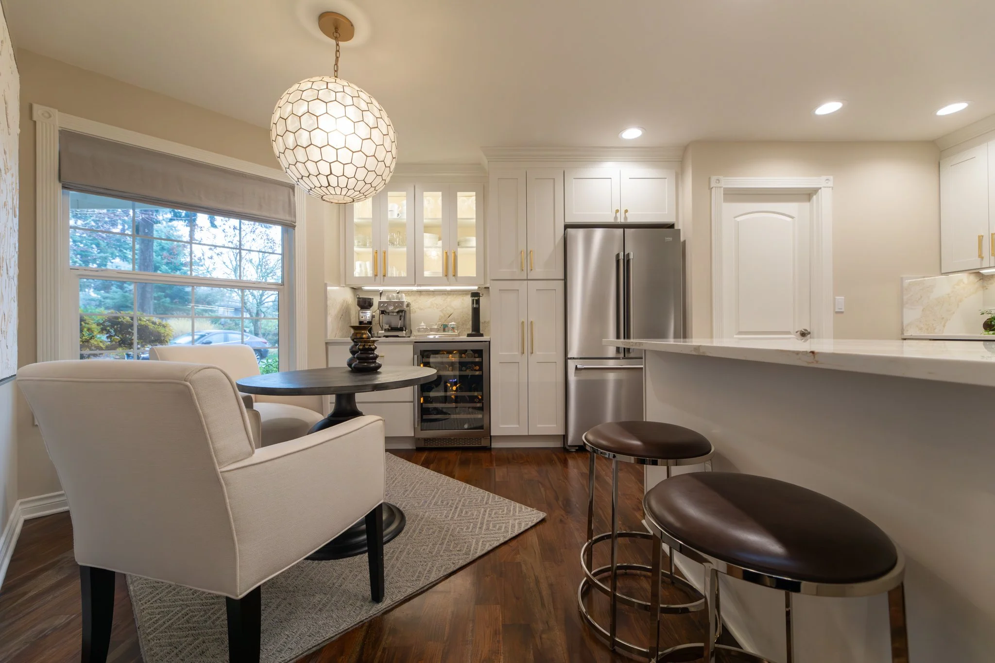 Gold Vein & Marble Kitchen