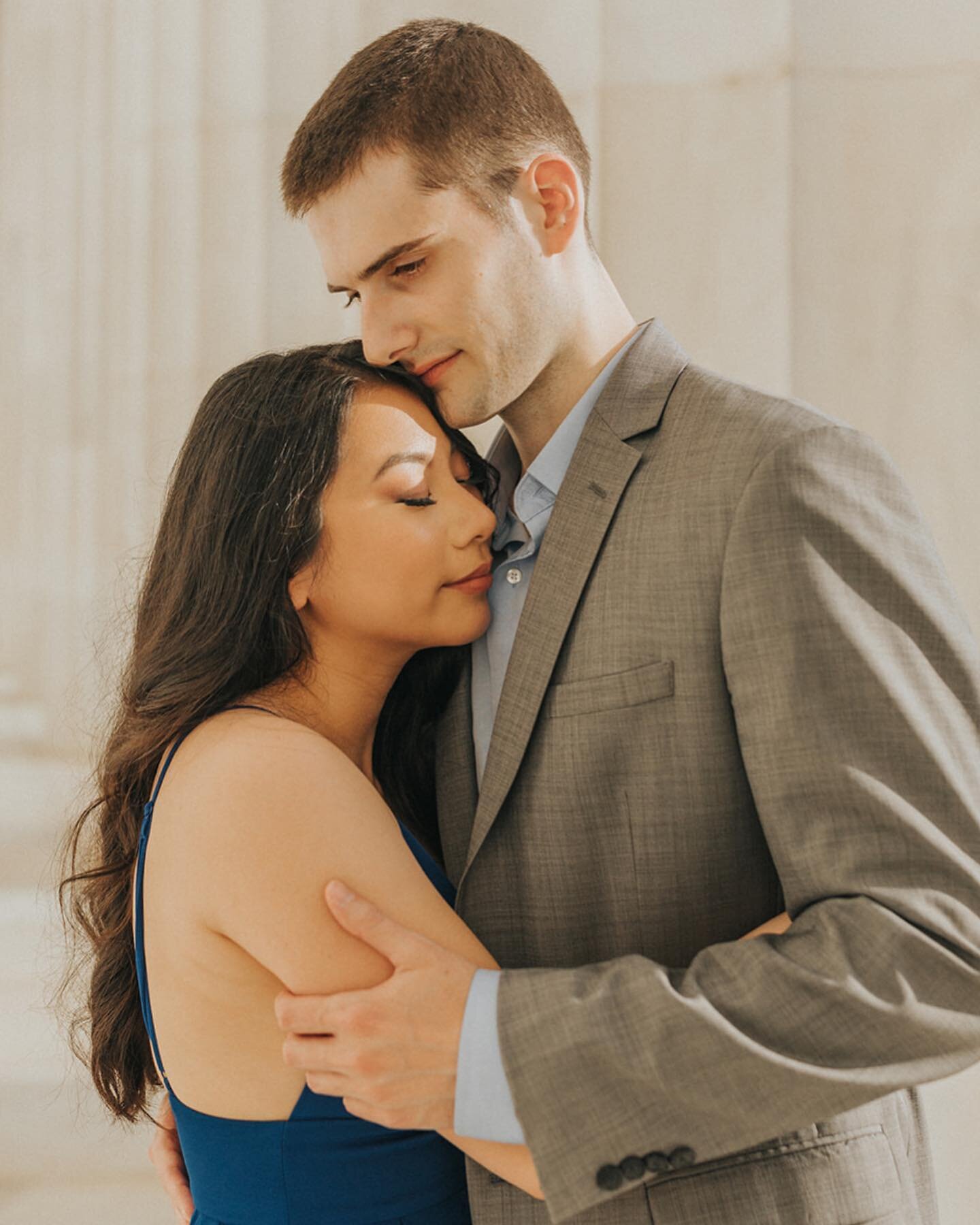 We&rsquo;re getting into spring engagement session and I am SO excited 💓💓💓