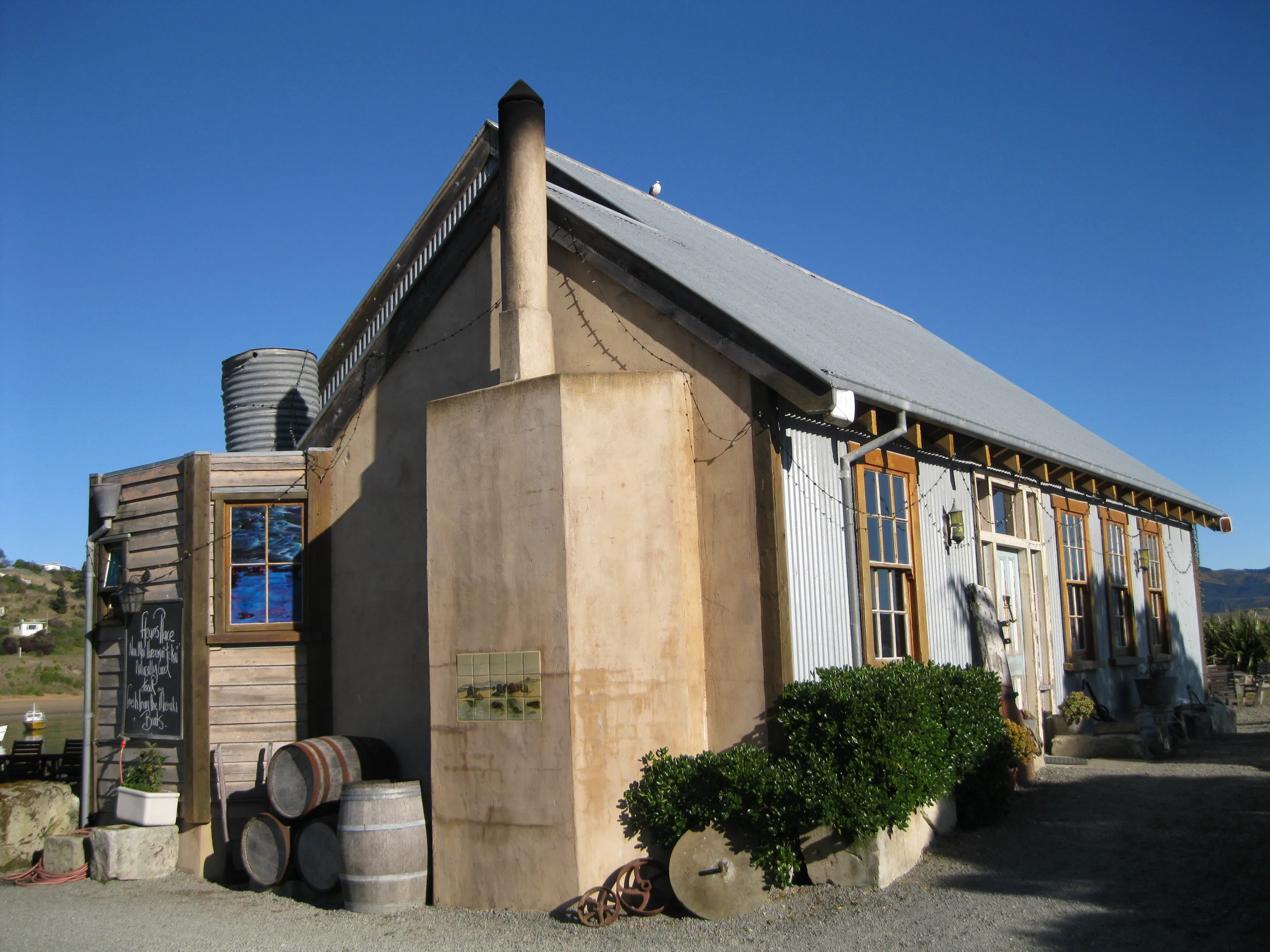 rudie building.JPG