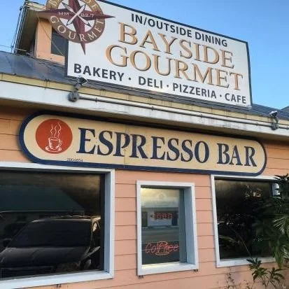 From artisan pizzas to fresh fish tacos @baysidegourmet is where comfort meets flavor by the sea 🍕🍤🍝⁠
⁠
Hours of Operation: ⁠
Monday - Tuesday 11am to 9:30pm⁠
Closed Wednesday⁠
Thursday 11am to 9:30am ⁠
Friday - Saturday 11am to 10pm ⁠
Sunday 11am