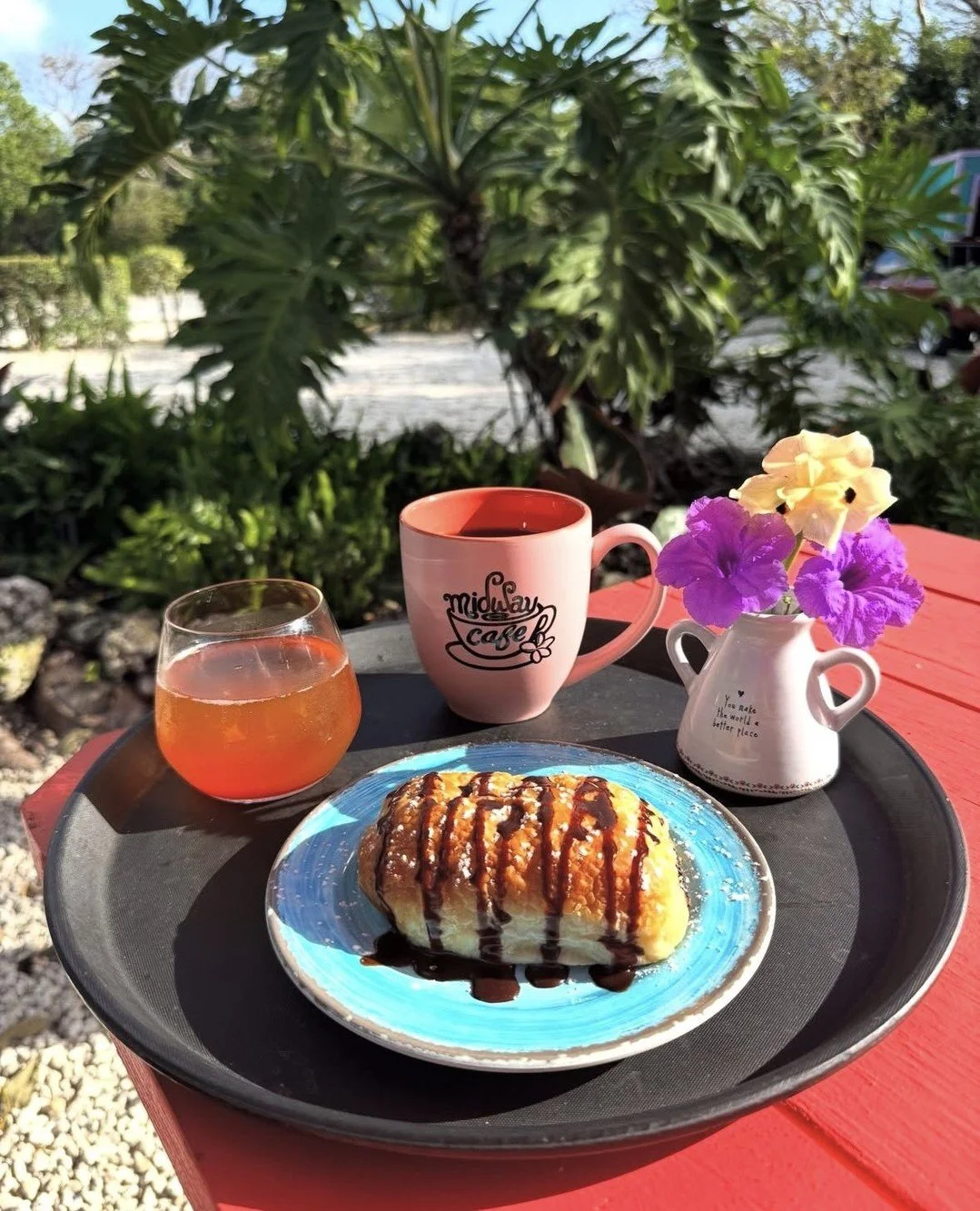 Good mornings start with great coffee and a little taste of Islamorada ☕🌴 From fresh pastries to island-inspired breakfast favorites, Midway Cafe is the perfect stop before a day of adventure in Islamorada 🥐 @midwaycafeandcoffee⁠
⁠
Open Daily: 7am 