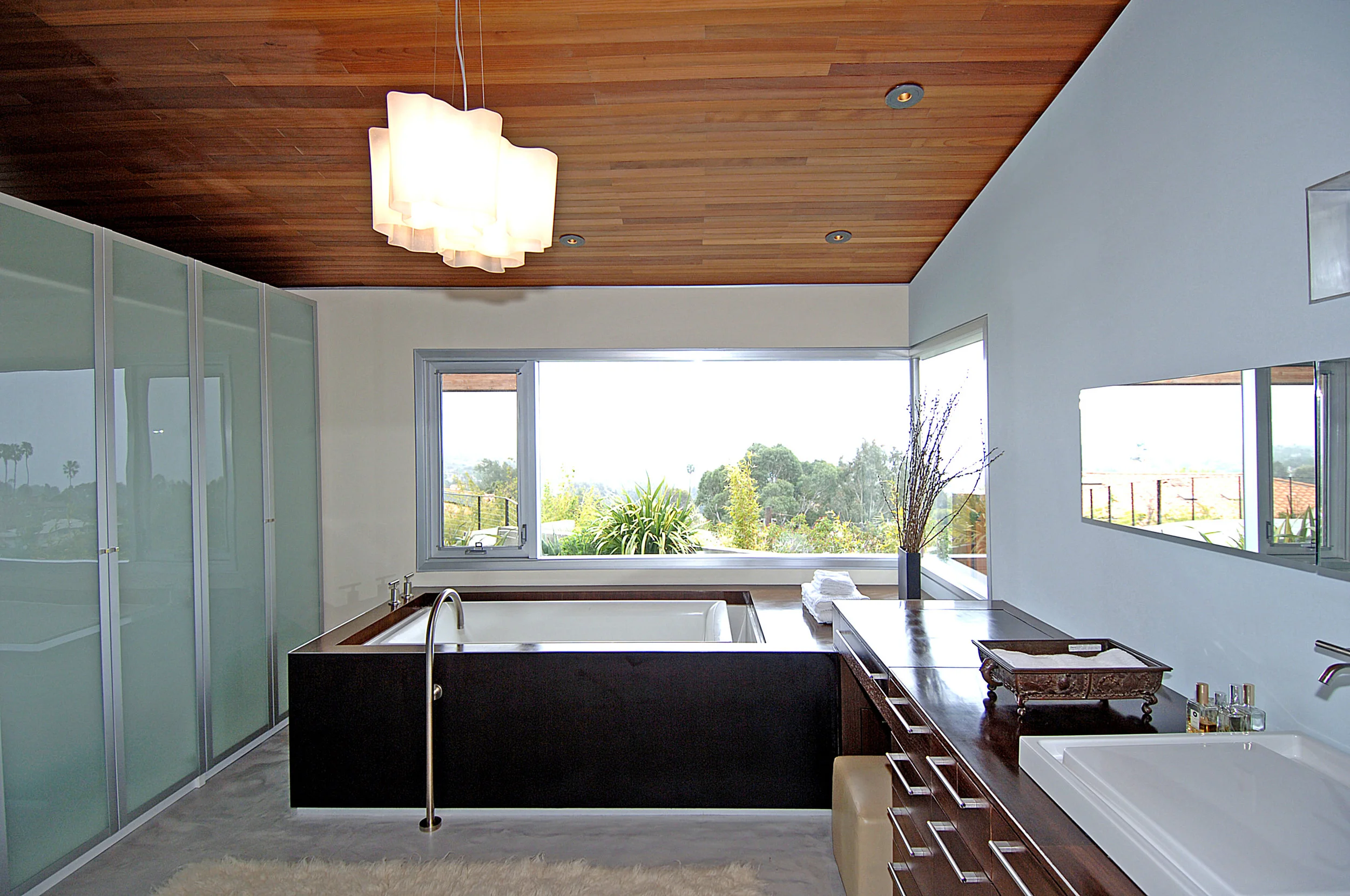 970 master bath.jpg