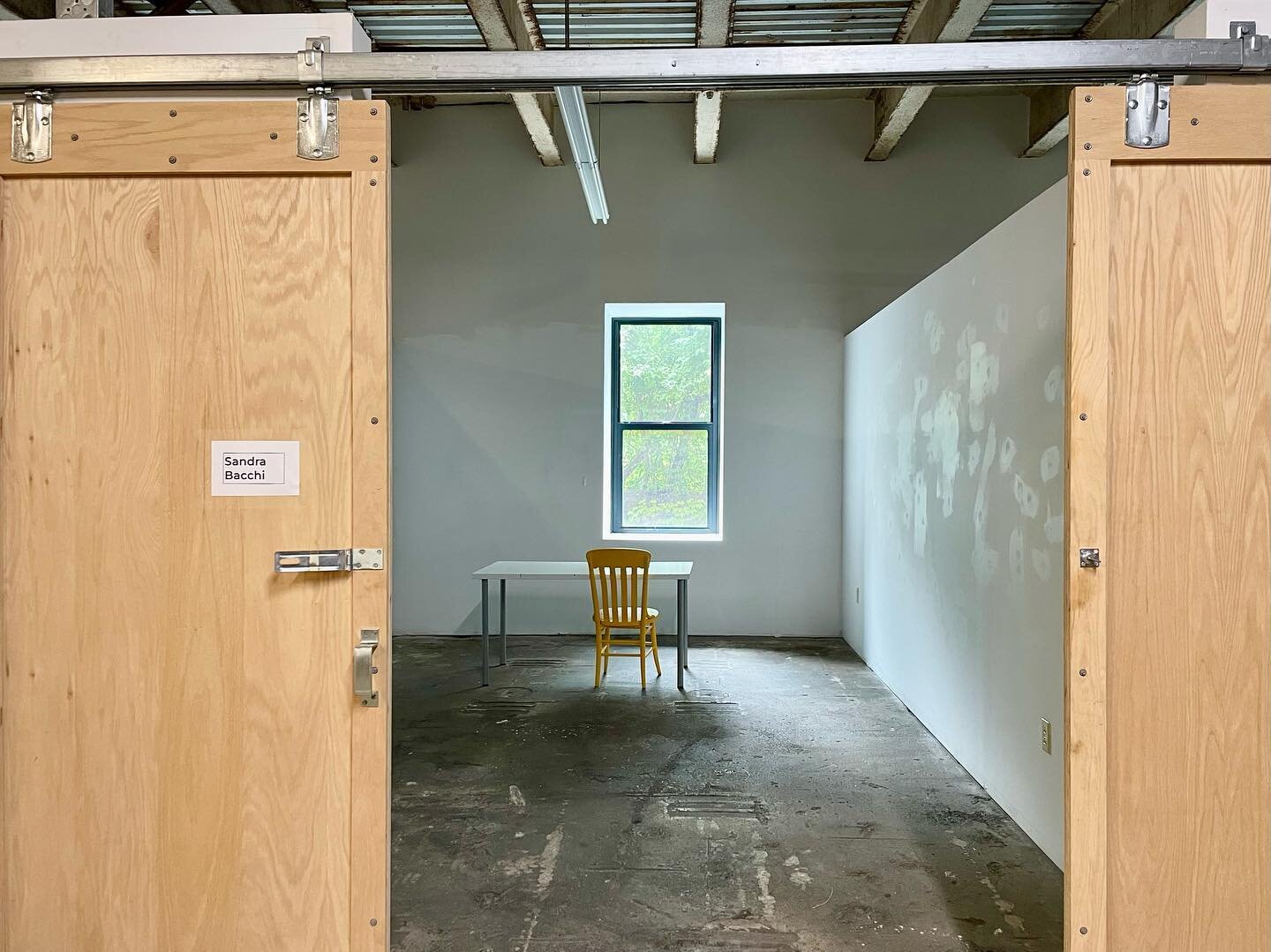 Moving day @brewhouseassociation for the #distilleryartistresidency 
This is my new studio where I&rsquo;ll be working along side with 6 other artists (each with their own space) for the next year. 
I&rsquo;m so excited! 

#artistinresidence #artisti