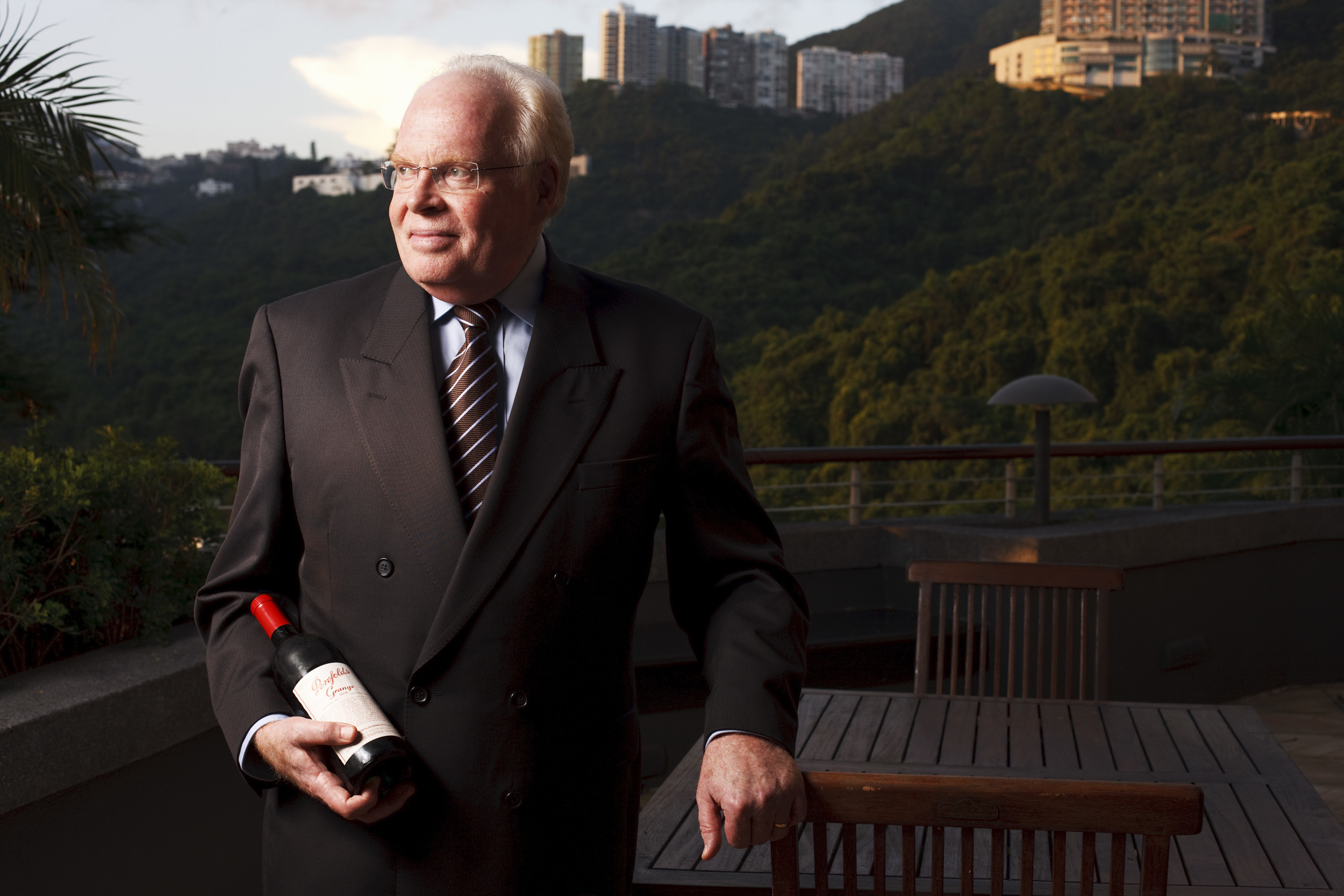 Les Luck, Australian Consul-General in Hong Kong