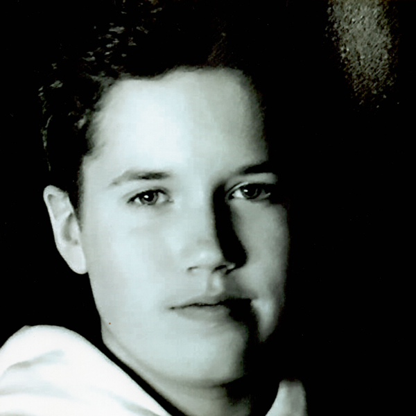 Carter Johnson as Steve Riggs
