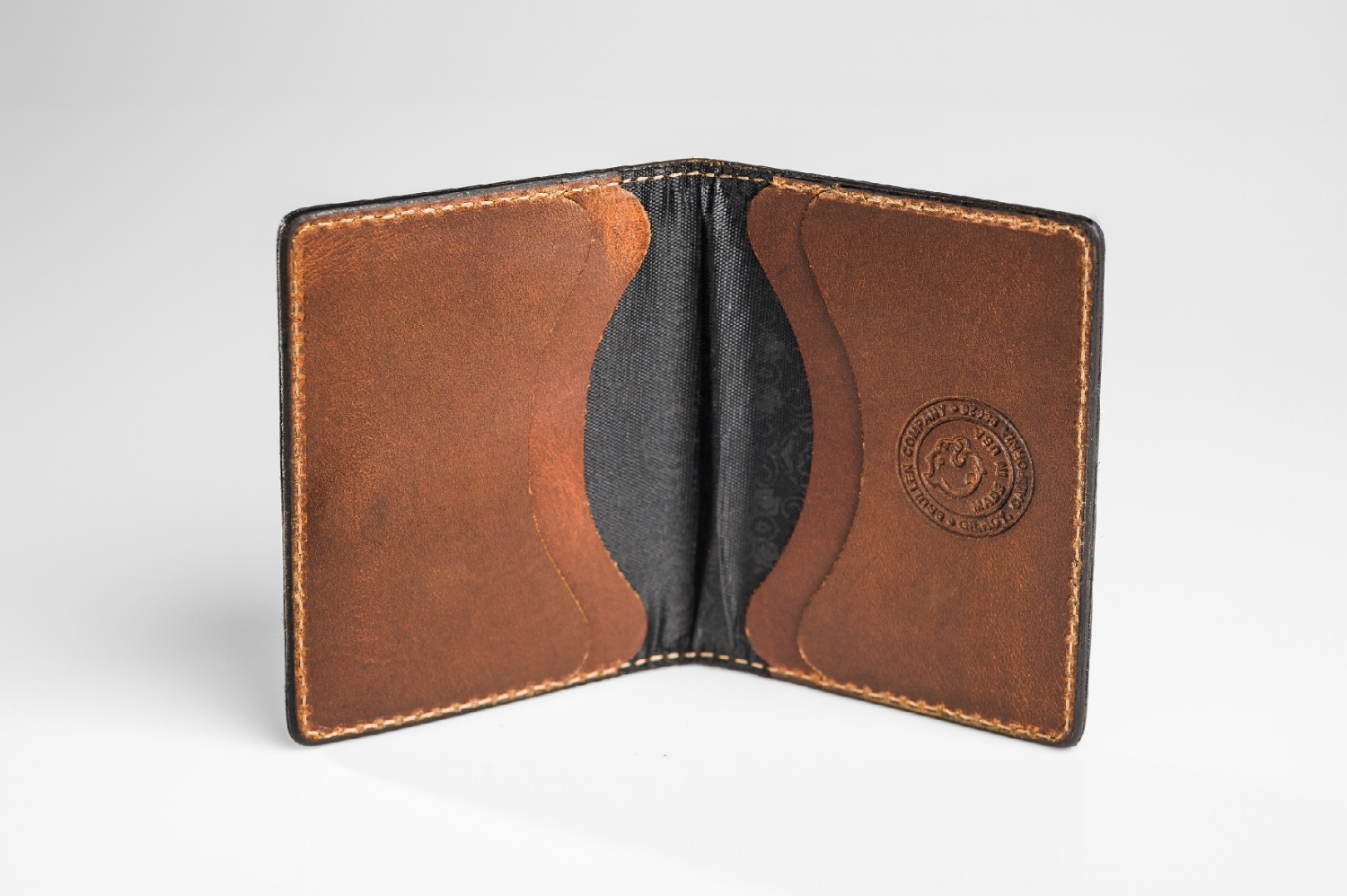Pullup Brown Leather Slim Credit Card Bifold Wallet | Brullen Company - Lion Logo