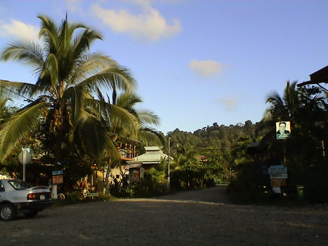 EB_001_007.jpg