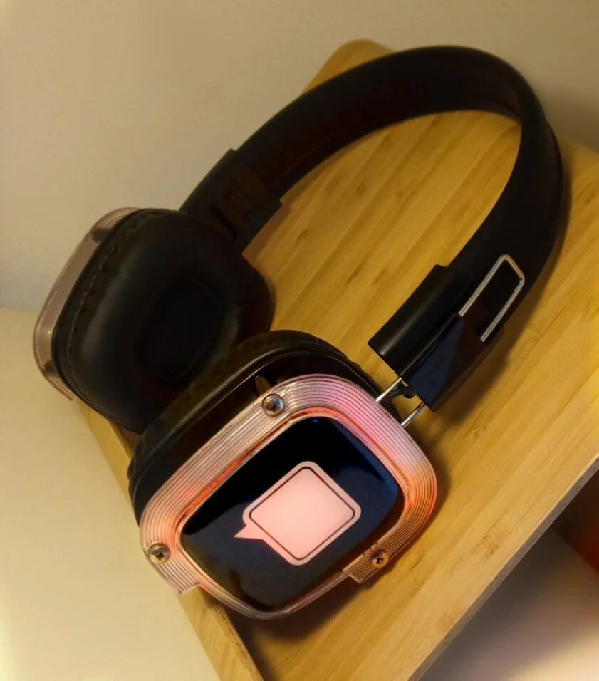 Display Headset Red.jpg