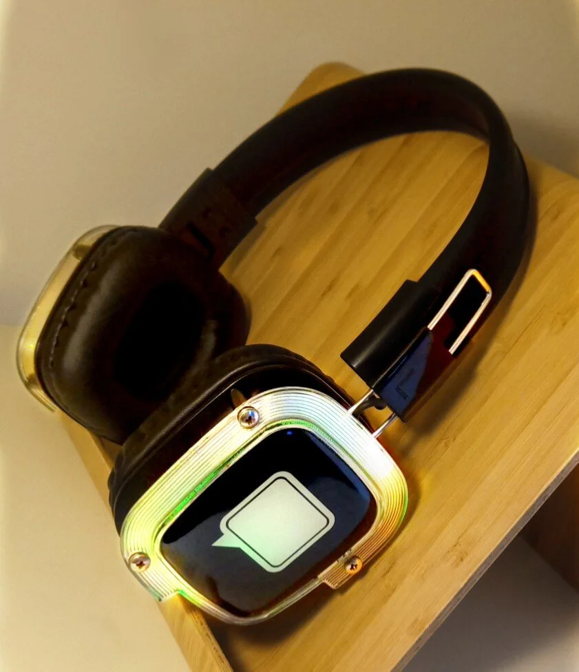 Display Headset Green.jpg
