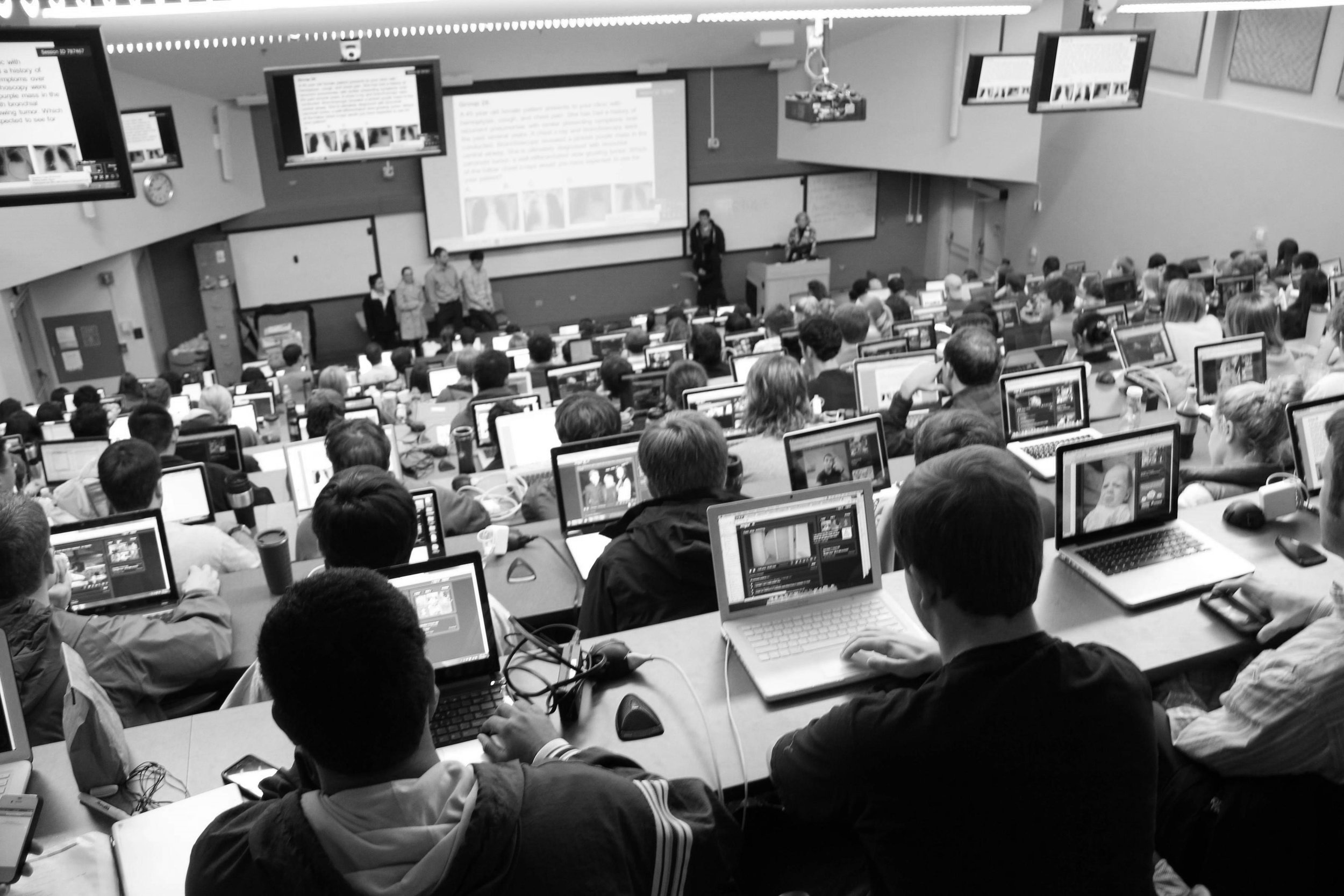 laptops-lecture_BW.jpg